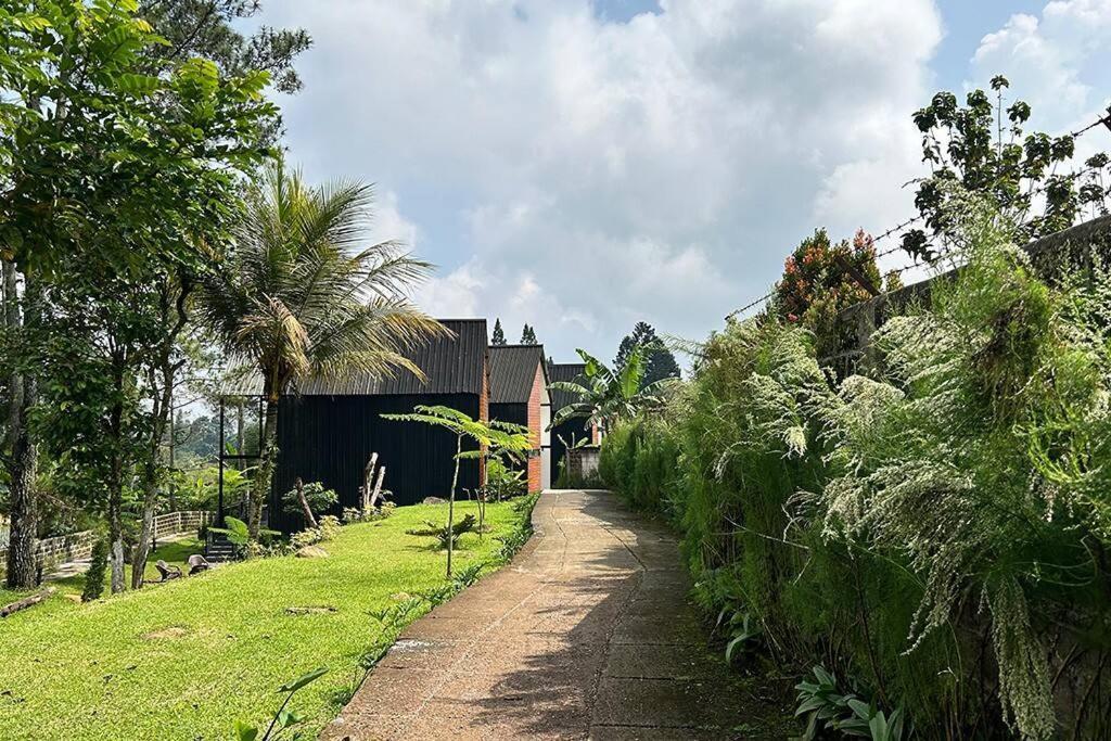 Bango Cabins Loft-2 Rooms Puncak Bagian luar foto